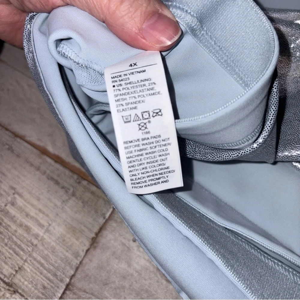 Old Navy Active Womens Powersoft Tank Top Light Support Built In Bra Size 4X - Picture 16 of 16